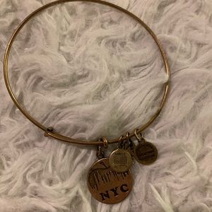 NY bracelet!